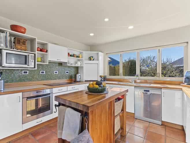 3 Waiwera Place, Merrilands