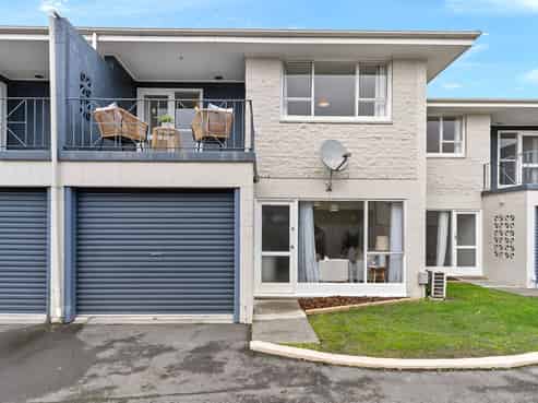 4/53 Brockworth Place, Riccarton