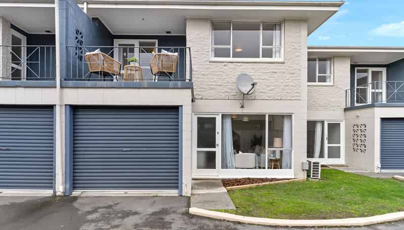 4/53 Brockworth Place, Riccarton