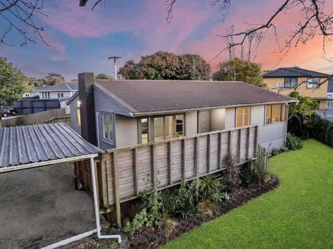 34 Edwards Avenue, Henderson
