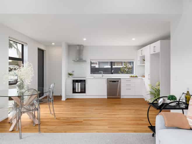 1/152 Woodham Road, Linwood