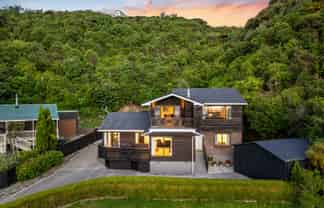 103-105 Eskdale Road, Papakowhai