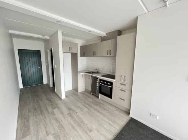 203/9 East Street, Papakura