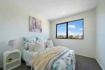11 Sarona Avenue, Glen Eden
