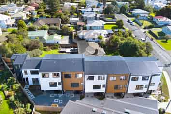 11 Sarona Avenue, Glen Eden