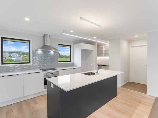 177 Karuhiruhi Street, Waikanae