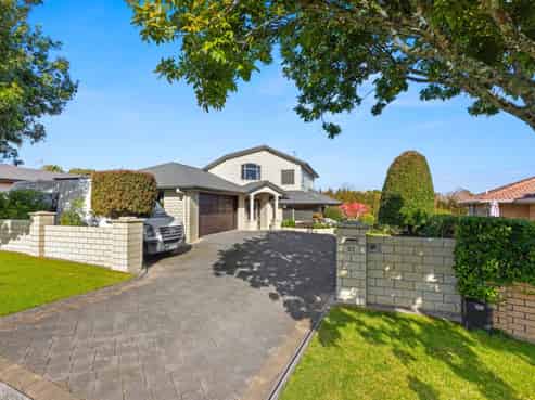 37 Wakefield Drive, Bethlehem