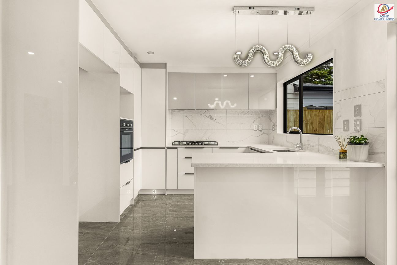 Luxury 5-Bedroom Home — Style, Space & Location - Altro