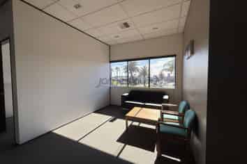 Prime 390m² High-Profile Office  