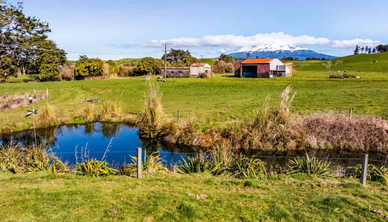 86 Manganui Road Sections, Stratford