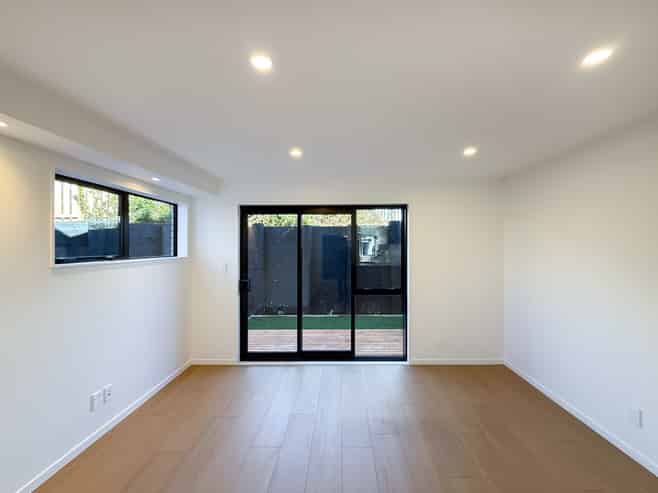6/7 Peverill Crescent, Papatoetoe