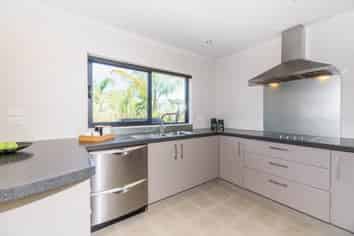1 Barwick Place, Stanmore Bay
