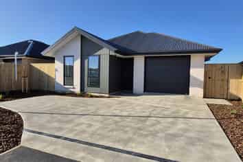 17 Nancy Wake Street, Rolleston