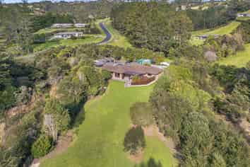 42 Manuka Grove, Helensville