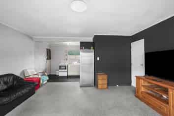 19A Kendal Grove, Wainuiomata