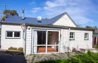 35 Trevors Road, Hampstead