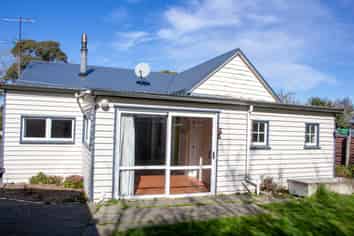 35 Trevors Road, Hampstead
