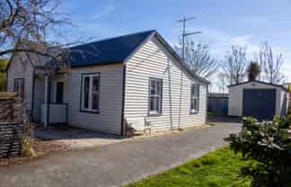 35 Trevors Road, Hampstead