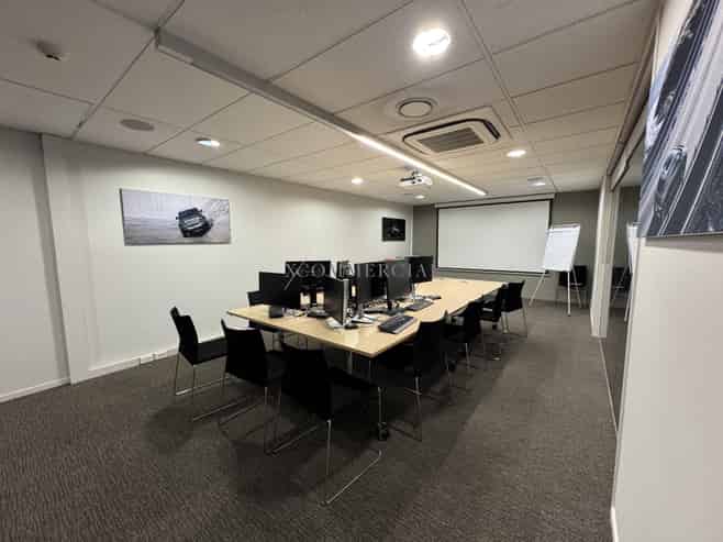 1,941sqm 50/50 Office/Warehouse | Massive Profile