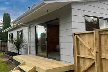 24D Gordon Road, Western Heights