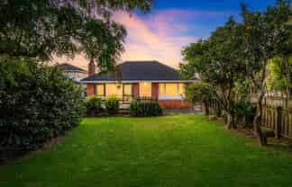 54 Waipani Road, Te Atatu Peninsula