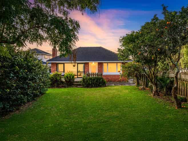 54 Waipani Road, Te Atatu Peninsula