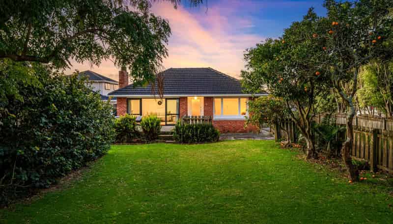 54 Waipani Road, Te Atatu Peninsula