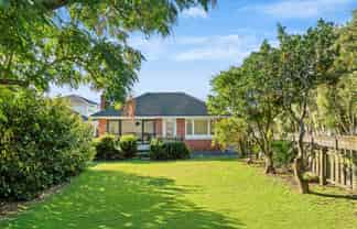 54 Waipani Road, Te Atatu Peninsula