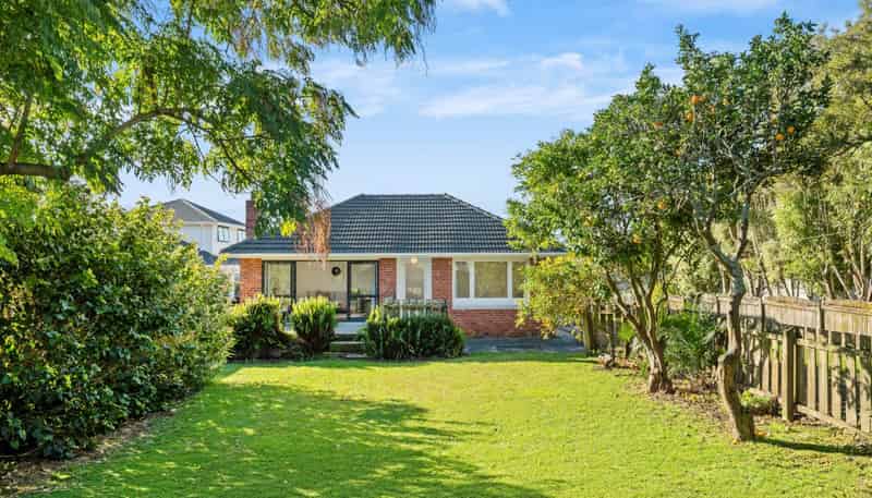 54 Waipani Road, Te Atatu Peninsula