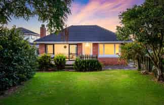 54 Waipani Road, Te Atatu Peninsula