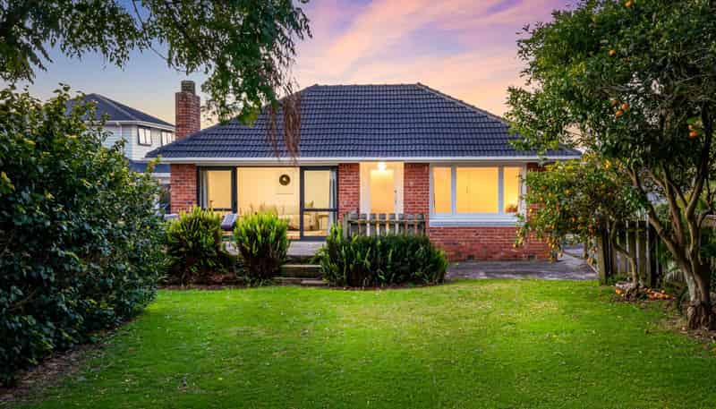 54 Waipani Road, Te Atatu Peninsula