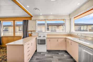 34 Gordon Street, Weston