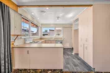 34 Gordon Street, Weston