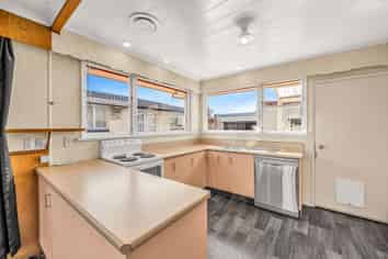 34 Gordon Street, Weston