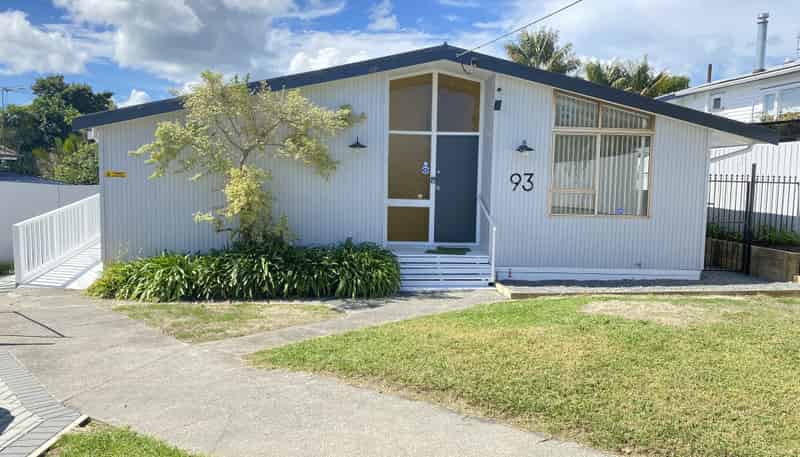 93 Birkdale Road, Birkdale