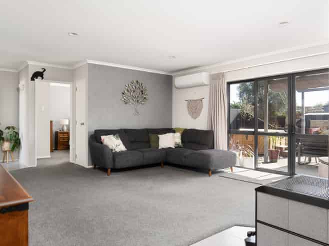7 Margaret Place, Lytton West