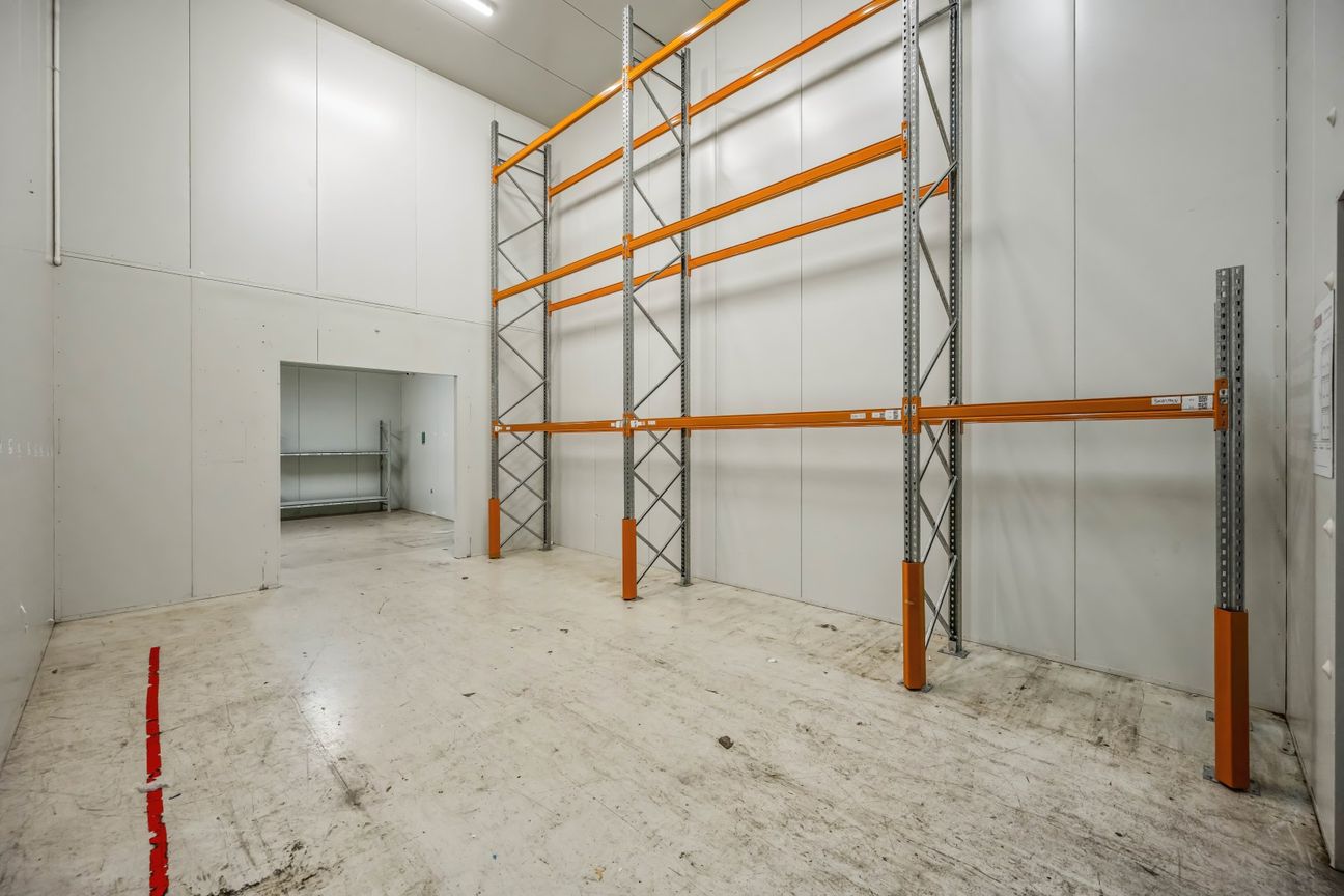 A grade tenanted investment - five year lease - Widok 5