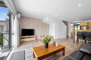 27/8 Soljak Place, Mount Albert