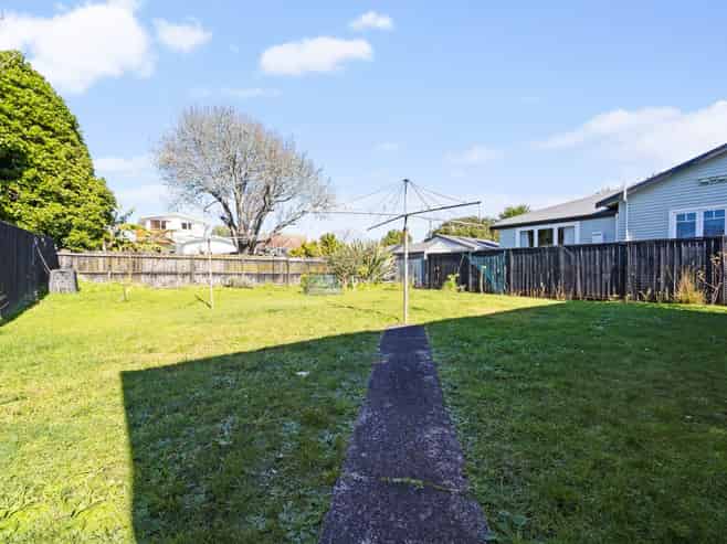 33 Parrish Road, Sandringham