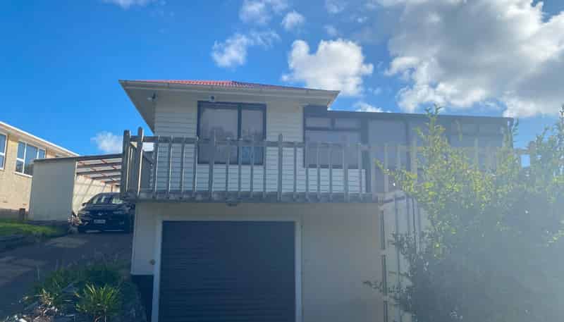 14 Bartlett Grove, Tawa