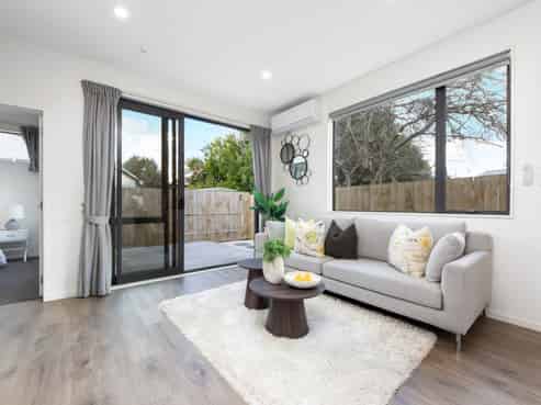96A Botany Road, Botany Downs
