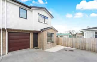 96A Botany Road, Botany Downs