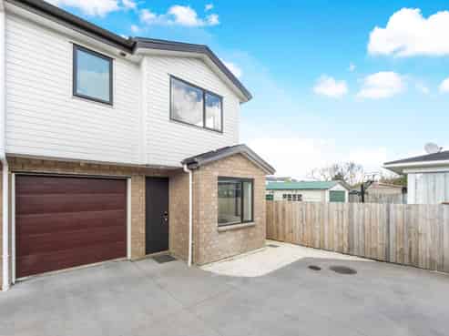 96A Botany Road, Botany Downs