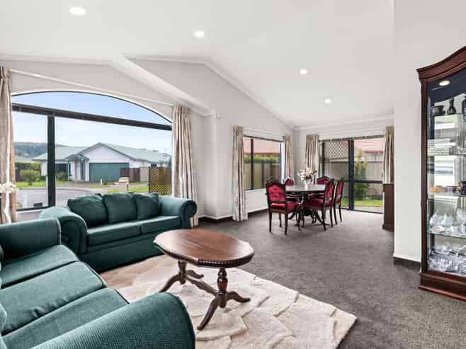18 Claridge Place, Taradale