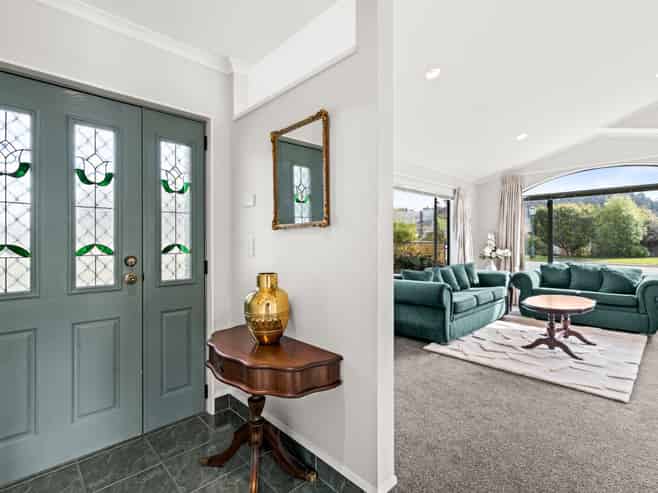 18 Claridge Place, Taradale