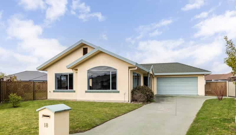 18 Claridge Place, Taradale