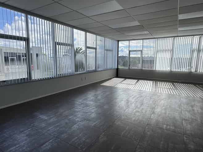 Prime William Pickering Drive opportunity