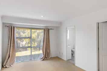 7 Rosebay Rise, Henderson
