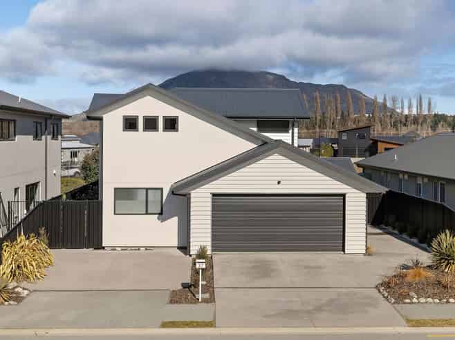 37 Peterley Road, Lower Shotover