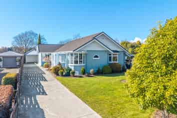 17 Paterson Street, Pahiatua
